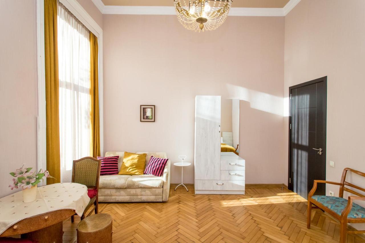 Hb Apartments Mari Brose Tbilisi Exteriör bild